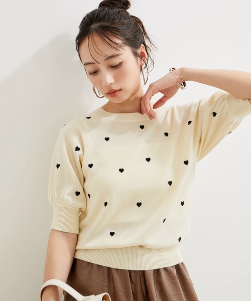 VIS(ビス)の「リネンタッチハート刺繍半袖ニットプルオーバー(ニット/セーター・レディース・キナリ/グレー・FREE)」の11枚目の写真