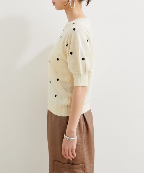 VIS(ビス)の「リネンタッチハート刺繍半袖ニットプルオーバー(ニット/セーター・レディース・キナリ/グレー・FREE)」の17枚目の写真