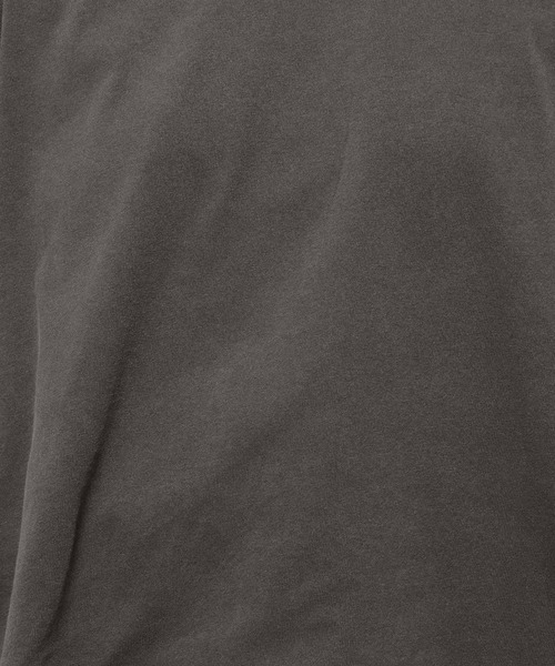 niko and...（ニコアンド）の「ツイストスリットロングTシャツ（Tシャツ/カットソー・レディース・チャコール/オフホワイト/ブラック/ピンク・MEDIUM/LARGE）」の10枚目の写真