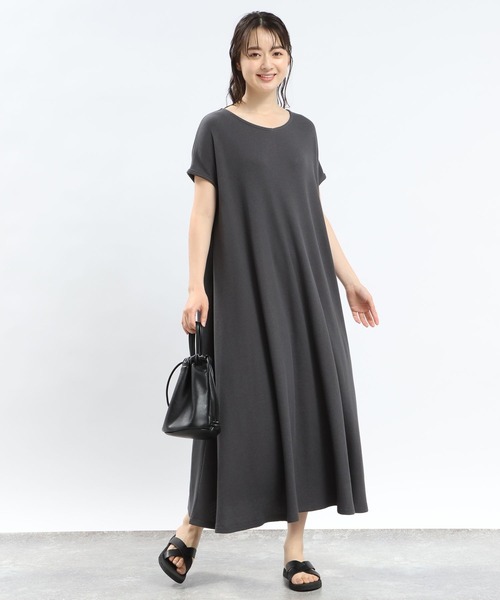 GLOBAL WORK Smile Seed Store（グローバルワーク スマイルシードストア）の「ワッフルワンピース/994859（ワンピース・レディース・チャコール/ブラック/ホワイト×ブラック/アイボリー・MEDIUM/X-LARGE/LARGE/SMALL）」の4枚目の写真