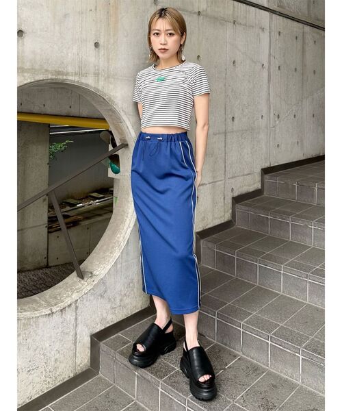 MURUA（ムルーア）の「ロゴクロップトTシャツ（Tシャツ/カットソー・レディース・オレンジ/その他1/ネイビー/ブラック/ホワイト・FREE）」の22枚目の写真