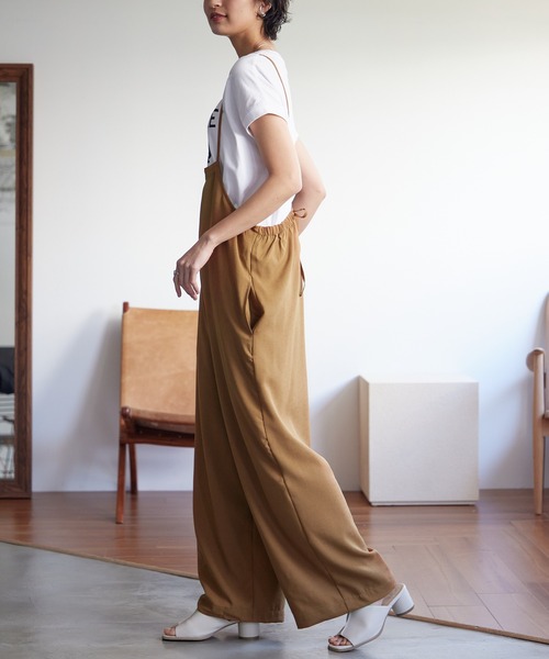 itto...(イット)の「お出かけしたくなるシンプルな大人リネンライクサロペット(サロペット/オーバーオール・レディース・ベージュ/キャメル・M/L)」の17枚目の写真