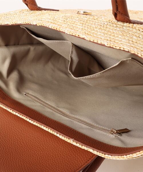 LA BAGAGERIE（ラバガジェリー）の「フラップかごトートバッグ（かごバッグ・レディース・ブラック/グレー/ナチュラル/アイボリー・FREE）」の8枚目の写真