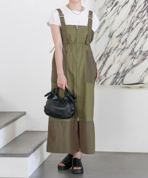 LEPSIM(レプシィム)の「フェイクレザー結びミニバッグ 119759(ショルダーバッグ・レディース・ライトブルー/ブラック/レッド/シルバー・ONE SIZE)」の7枚目の写真