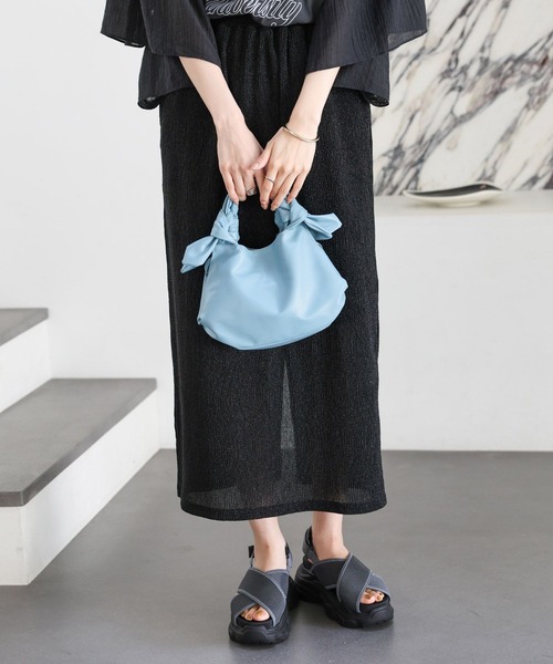 LEPSIM(レプシィム)の「フェイクレザー結びミニバッグ 119759(ショルダーバッグ・レディース・ライトブルー/ブラック/レッド/シルバー・ONE SIZE)」の20枚目の写真