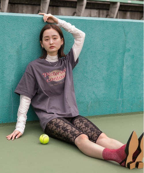 ad thie(アドティエ)の「ヴィンテージ風ロゴ ピグメントTシャツ(Tシャツ/カットソー・レディース・チャコールグレー/ブルー/レッド/ネイビー・FREE)」の15枚目の写真