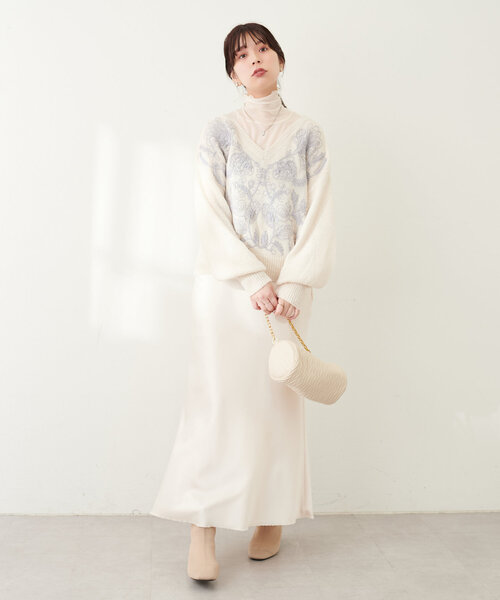 natural couture(ナチュラルクチュール)の「天竺刺繍ニット(ニット/セーター・レディース・アイボリー/ライトベージュ/チャコールグレー/オレンジ・FREE)」の8枚目の写真