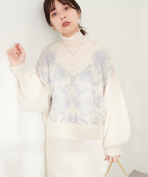 natural couture(ナチュラルクチュール)の「天竺刺繍ニット(ニット/セーター・レディース・アイボリー/ライトベージュ/チャコールグレー/オレンジ・FREE)」の7枚目の写真