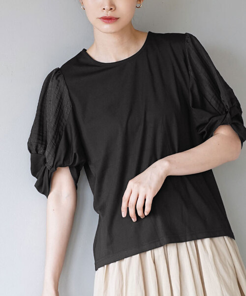 e-zakkamania stores(イーザッカマニアストアーズ)の「ラメバルーンスリーブ プルオーバー(Tシャツ/カットソー・レディース・ブラック/ベージュ・フリー)」の2枚目の写真