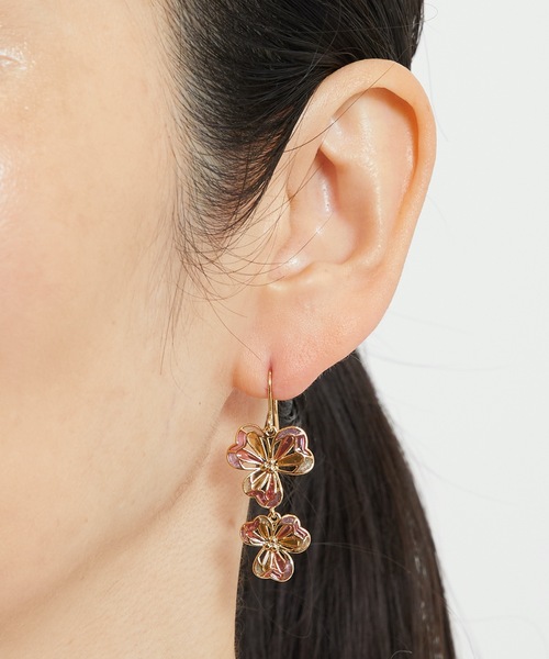 Zoule（ゾーラ）の「Zoule ゾーラ：MOROCCAN　モロッカンシリーズ　flower moroccan　ピアス（ピアス（両耳用）・レディース・パープル/レッド・FREE）」の4枚目の写真