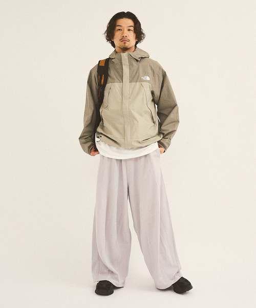 THE NORTH FACE（ザノースフェイス）の「【THE NORTH FACE / ザ ノースフェイス】ドットショットジャケット（マウンテンパーカー・メンズ・チャコールグレー/ブラック・MEDIUM/LARGE/X-LARGE）」の18枚目の写真