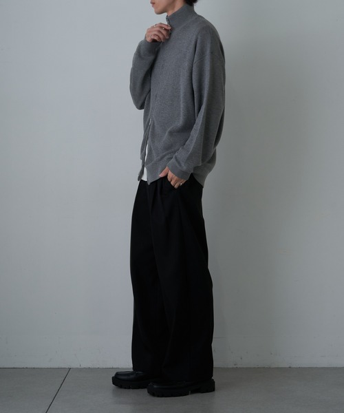 COLONY 2139（コロニートゥーワンスリーナイン）の「スウェットライクドライバーズニット（ニット/セーター・メンズ・グレー/ブルー/ブラック・MEDIUM/LARGE）」の11枚目の写真