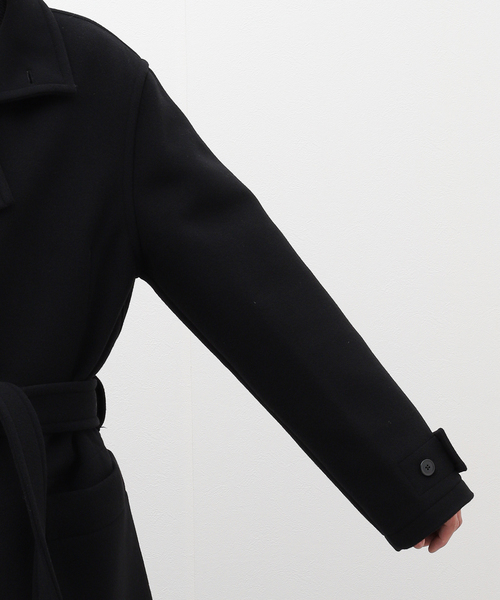 LEMAIRE(ルメール)の「LEMAIRE(ルメール) WRAP COAT CO1037LF1116(トレンチコート・メンズ・ブラック・SMALL/MEDIUM)」の7枚目の写真