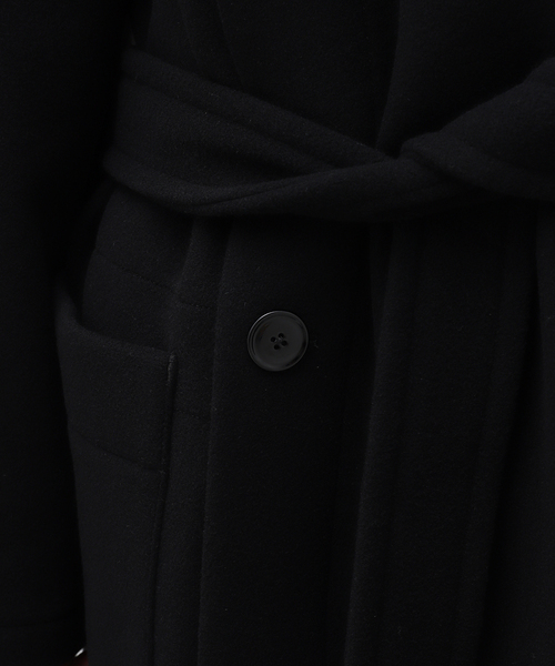 LEMAIRE(ルメール)の「LEMAIRE(ルメール) WRAP COAT CO1037LF1116(トレンチコート・メンズ・ブラック・SMALL/MEDIUM)」の11枚目の写真
