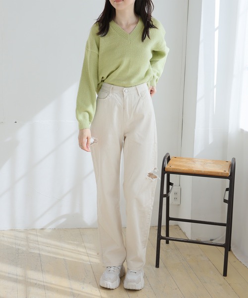 Doula Doula(ドゥーラドゥーラ)の「オーバーサイズVネックニット(ニット/セーター・レディース・ライトグリーン/ベージュ/ブラック/グレー/ブラウン・FREE)」の16枚目の写真