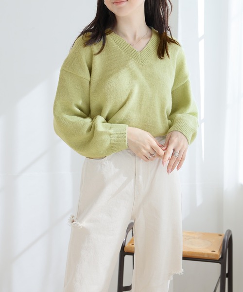 Doula Doula(ドゥーラドゥーラ)の「オーバーサイズVネックニット(ニット/セーター・レディース・ライトグリーン/ベージュ/ブラック/グレー/ブラウン・FREE)」の17枚目の写真