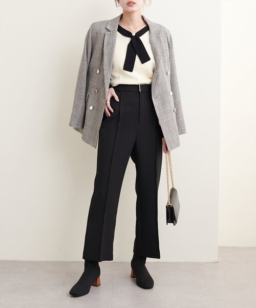 natural couture(ナチュラルクチュール)の「配色使いパール付きボウタイニット(ニット/セーター・レディース・アイボリー/サックスブルー/ボルドー/モカ/その他1・FREE)」の11枚目の写真