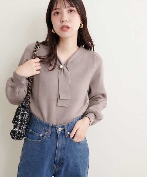 natural couture(ナチュラルクチュール)の「配色使いパール付きボウタイニット(ニット/セーター・レディース・アイボリー/サックスブルー/ボルドー/モカ/その他1・FREE)」の14枚目の写真