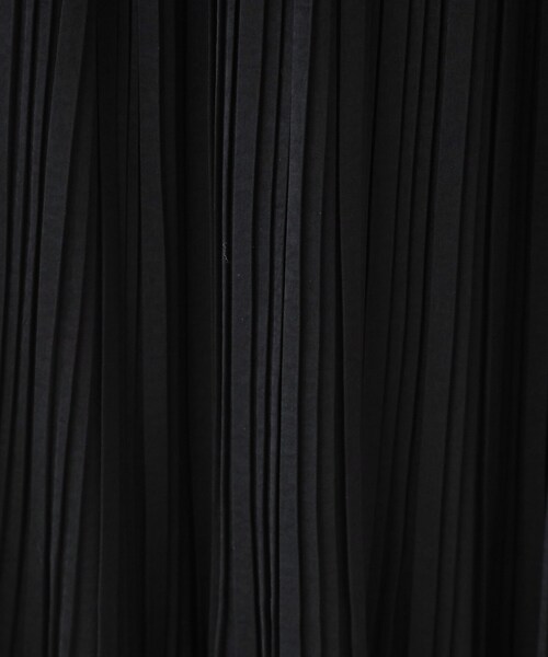 SHOO・LA・RUE（シューラルー）の「【セレモニーにも】ひらりと揺れる上品シルエット サテンプリーツスカート（スカート・レディース・チャコールグレー/ライトグレー/ブラック・00）」の18枚目の写真