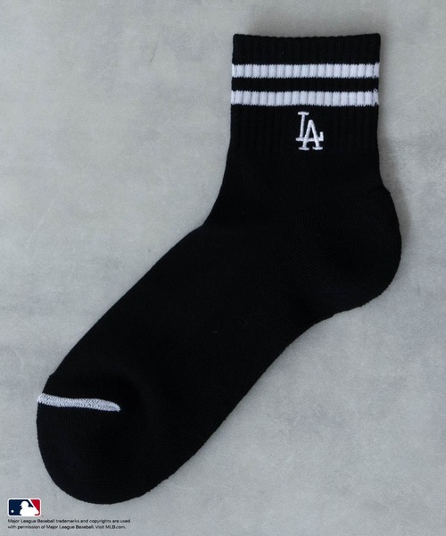 MLB(メジャーリーグベースボール)の「【3足組】ワンポイントロゴラインソックス(クォーター丈)(ソックス/靴下・メンズ・ホワイト/ブラック・25-27CM)」の9枚目の写真