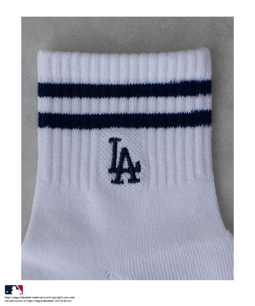 MLB(メジャーリーグベースボール)の「【3足組】ワンポイントロゴラインソックス(クォーター丈)(ソックス/靴下・メンズ・ホワイト/ブラック・25-27CM)」の6枚目の写真