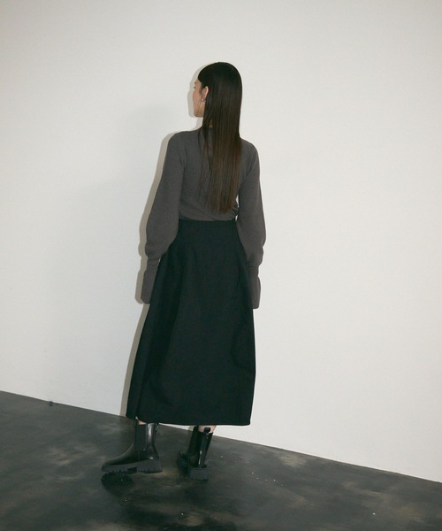Lutim by u（ルチバイユー）の「フレアスリーブクルーネックリブニット（ニット/セーター・レディース・ベージュ/ネイビー/グレー/グリーン/チャコールグレー・FREE）」の9枚目の写真