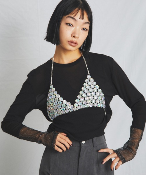 uyu.(ウユ)の「パワーメッシュシアーラメ混カットソー【ウユ/uyu.】(Tシャツ/カットソー・レディース・ブラック/チャコールグレー・FREE)」の4枚目の写真