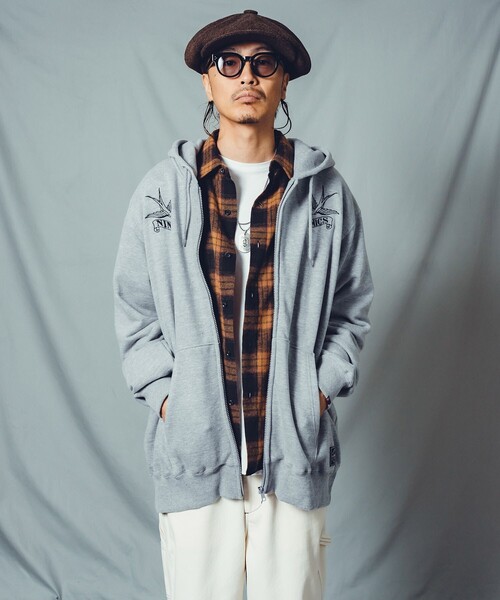 NineMicrophones(ナインマイクロフォンズ)の「ZIP PARKA-lyric-(ベスト・メンズ・グレー/ブラック・MEDIUM/LARGE/X-LARGE/XX-LARGE/SMALL)」の20枚目の写真