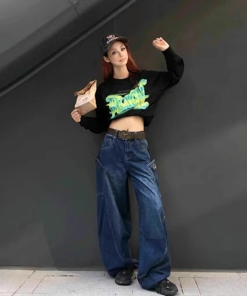 セール】ローライズのワイドデニムパンツ（デニムパンツ