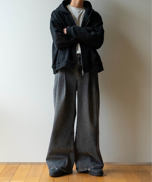 セール】Two tuck wide flare denim / 2タックワイドフレアデニム