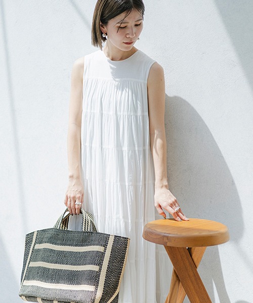 MARIHA（マリハ）の「【別注】MARIHA / ミューズ ソリッド ワンピース（ワンピース・レディース・ホワイト系その他/ブルー系その他・36S/36）」の3枚目の写真