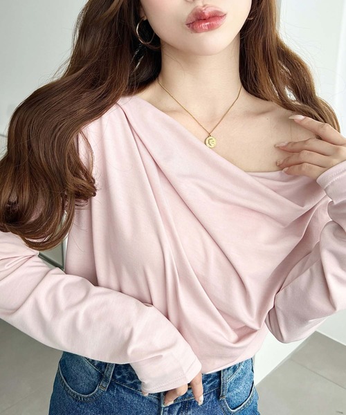moment+(モーメントプラス)の「オフショルドレープ長袖プルオーバー(Tシャツ/カットソー・レディース・杢グレー/グレイッシュベージュ/イエロー/ブラック/オフホワイト/サックスブルー/ピンク・M/L)」の7枚目の写真