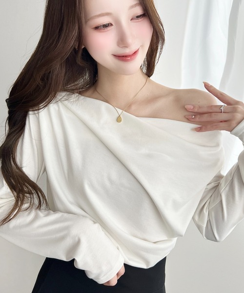moment+(モーメントプラス)の「オフショルドレープ長袖プルオーバー(Tシャツ/カットソー・レディース・杢グレー/グレイッシュベージュ/イエロー/ブラック/オフホワイト/サックスブルー/ピンク・M/L)」の22枚目の写真
