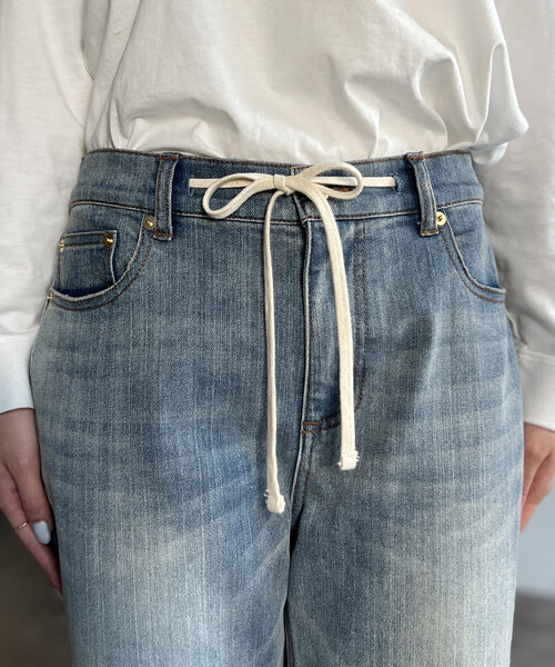 Chez toi（シェトワ）の「ウエスト紐ワイドストレートデニム（デニムパンツ・レディース・インディゴブルー/ブルー・SMALL/MEDIUM）」の21枚目の写真