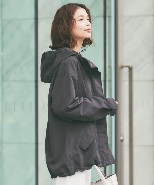 UNTITLED（アンタイトル）の「【撥水/軽アウター】オーバーマウンテンパーカー（ブルゾン・レディース・アイボリー/チャコールグレー/ベージュ・00/01/02/03/04/42/44/46/50/48）」の11枚目の写真