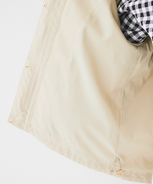 UNTITLED（アンタイトル）の「【撥水/軽アウター】オーバーマウンテンパーカー（ブルゾン・レディース・アイボリー/チャコールグレー/ベージュ・00/01/02/03/04/42/44/46/50/48）」の20枚目の写真