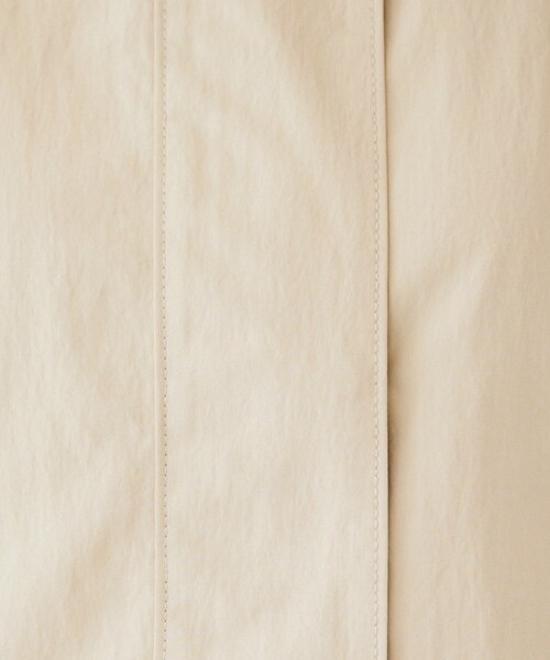 UNTITLED（アンタイトル）の「【撥水/軽アウター】オーバーマウンテンパーカー（ブルゾン・レディース・アイボリー/チャコールグレー/ベージュ・00/01/02/03/04/42/44/46/50/48）」の21枚目の写真