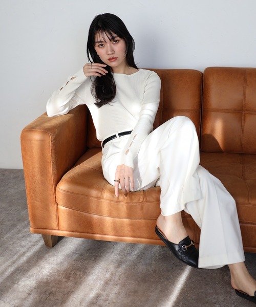 ENC（エンク）の「holed sleeve boat neck knit / ホールドスリーブボートネックニット（ニット/セーター・レディース・アイボリー/ブラック/ブラウン系その他/グレー・FREE）」の5枚目の写真
