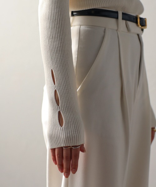 ENC（エンク）の「holed sleeve boat neck knit / ホールドスリーブボートネックニット（ニット/セーター・レディース・アイボリー/ブラック/ブラウン系その他/グレー・FREE）」の15枚目の写真