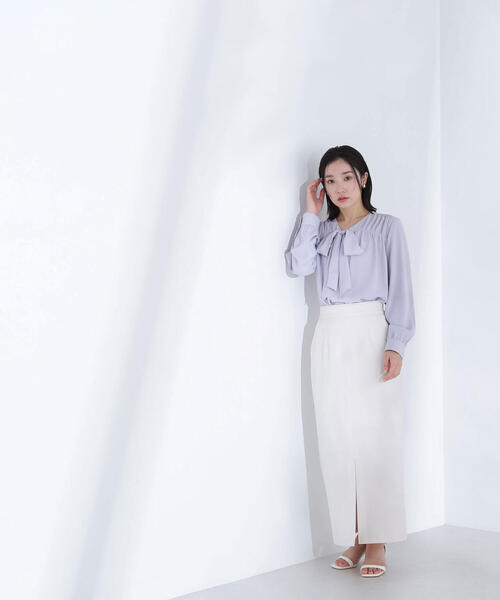 NATURAL BEAUTY BASIC(ナチュラルビューティーベーシック)の「◇Vネックリボンタイブラウス(シャツ/ブラウス・レディース・ラベンダー/オフホワイト/ネイビー・MEDIUM/SMALL)」の19枚目の写真