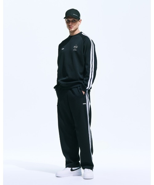 ウォーキング・ランニングウェア F.C.Real Bristol TRAINING TRACK PANTS F.C.Real Bristol（エフシーレアルブリストル）の「TRAINING TRACK
