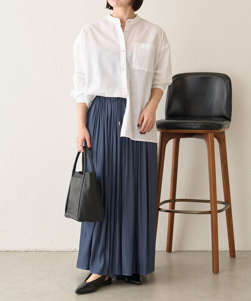 Jena espace merveilleux(ジェナ エスパスメルヴェイユ)の「【ハンサムシャツ】袖ボリュームリネンシャツ(シャツ/ブラウス・レディース・オフホワイト/レッド/ネイビー・FREE)」の4枚目の写真