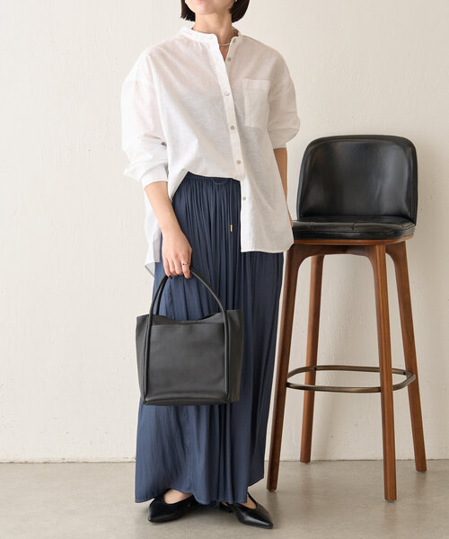 Jena espace merveilleux(ジェナ エスパスメルヴェイユ)の「【ハンサムシャツ】袖ボリュームリネンシャツ(シャツ/ブラウス・レディース・オフホワイト/レッド/ネイビー・FREE)」の5枚目の写真