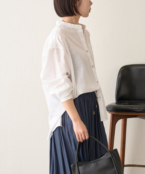 Jena espace merveilleux(ジェナ エスパスメルヴェイユ)の「【ハンサムシャツ】袖ボリュームリネンシャツ(シャツ/ブラウス・レディース・オフホワイト/レッド/ネイビー・FREE)」の11枚目の写真