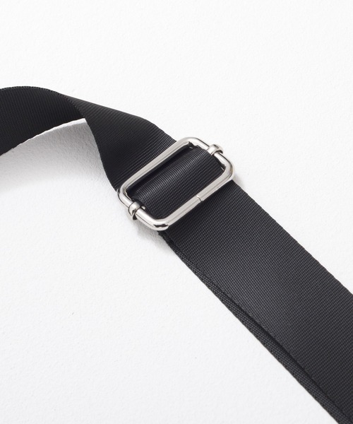 Arnold Palmer(アーノルドパーマー)の「ラミネート × タイベック ショルダーバッグ(ショルダーバッグ・レディース・キャメル/ベージュ/ブラック・F)」の18枚目の写真