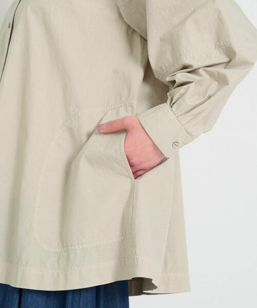 conges payes ADIEU TRISTESSE（コンジェ ペイエ アデュートリステス）の「ステッチワークチュニック（シャツ/ブラウス・レディース・グリーン/チャコールグレー・38）」の21枚目の写真