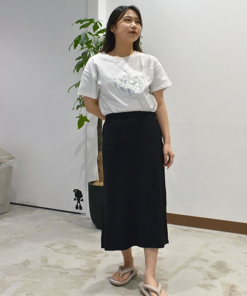 ムラサキスポーツ(ムラサキスポーツ)の「RIKKA FEMME/リッカファム Tシャツ RF25SS09(Tシャツ/カットソー・レディース・ホワイト×ゴールド/ホワイト×シルバー・FREE)」の12枚目の写真