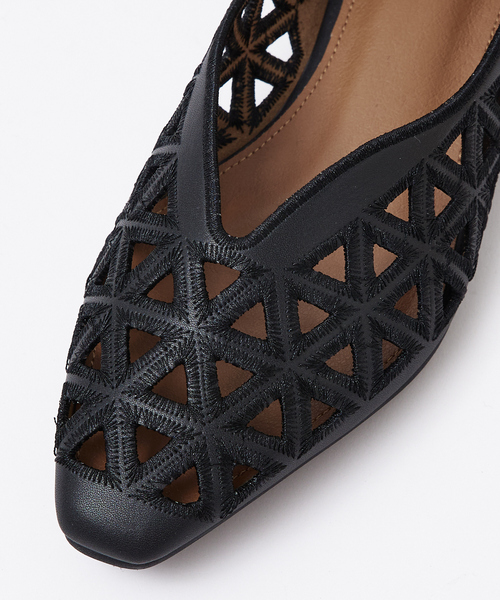 Au BANNISTER（オゥバニスター）の「【Vibram/ヴィブラムソール】フラットパンプス（パンプス・レディース・イエロー/シルバー/アイボリー/ブラック・35/36/37/38/39）」の12枚目の写真