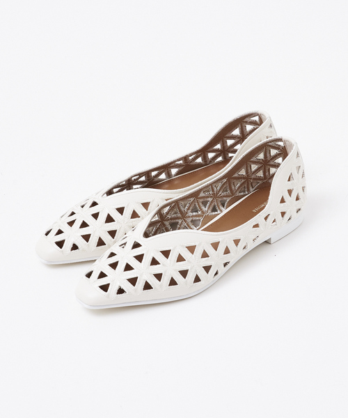 Au BANNISTER（オゥバニスター）の「【Vibram/ヴィブラムソール】フラットパンプス（パンプス・レディース・イエロー/シルバー/アイボリー/ブラック・35/36/37/38/39）」の7枚目の写真