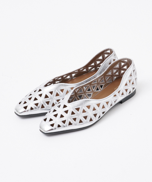 Au BANNISTER（オゥバニスター）の「【Vibram/ヴィブラムソール】フラットパンプス（パンプス・レディース・イエロー/シルバー/アイボリー/ブラック・35/36/37/38/39）」の5枚目の写真